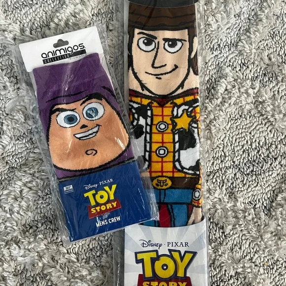 Disney Pixar Toy Story Movie Woody
Character Collectible Crew Socks - Picture 2 of 6